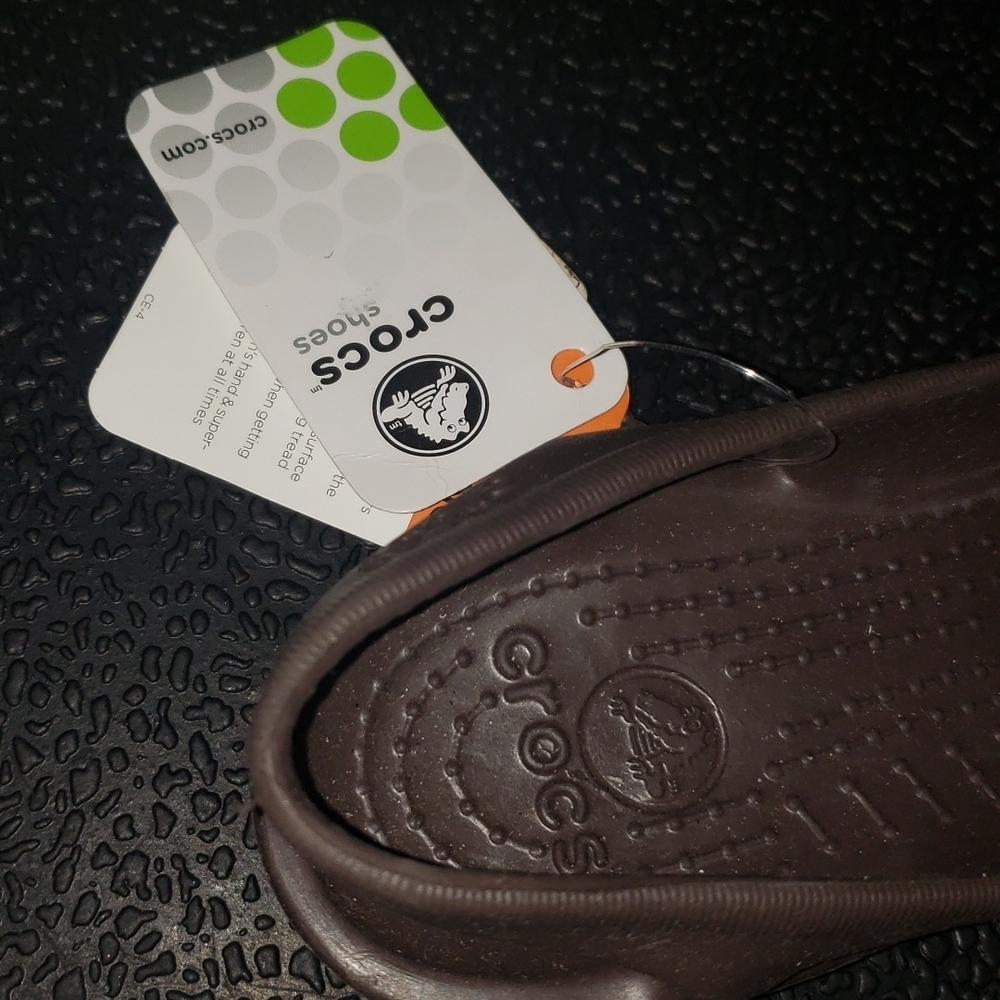⭐NWT Croc Slip On Shoes - Picture 2 of 5